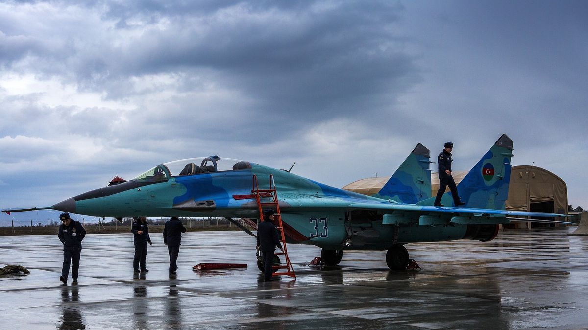 Zvláštní zbarvení. Kyjev možná využívá stíhačky od nedávného spojence Moskvy